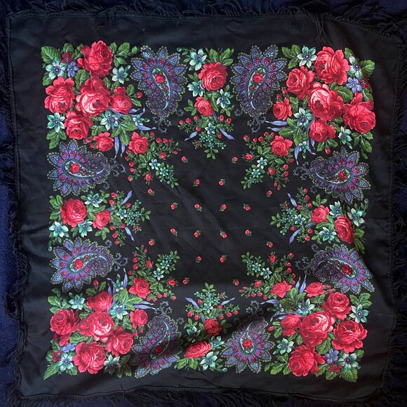 Bohemian Large Ukrainian Scarf/Wrap/Shall - beautiful floral pattern - Picture 3 of 14